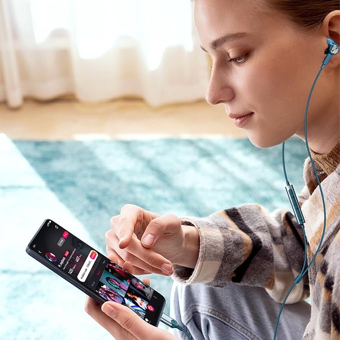 USB C Headphones for iPhone 17 Pro Max 16e 16 15 Plus, Type C Headphone Wired Earbuds with Mic HiFi Magnetic Sport Earphone for iPad mini Pro Air Samsung Flip5 Fold6 A55 Galaxy S25 S24 S23 OnePlus 9