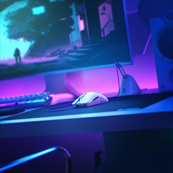 Glorious Model O Wired Gaming Mouse 67g Superlight Honeycomb Design, RGB, Pixart 3360 Sensor, Omron Switches, Ambidextrous - Matte White